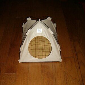 Cozy Cat House Cave | Portable Pet Tent for Indoor/Outdoor Use, NWOT